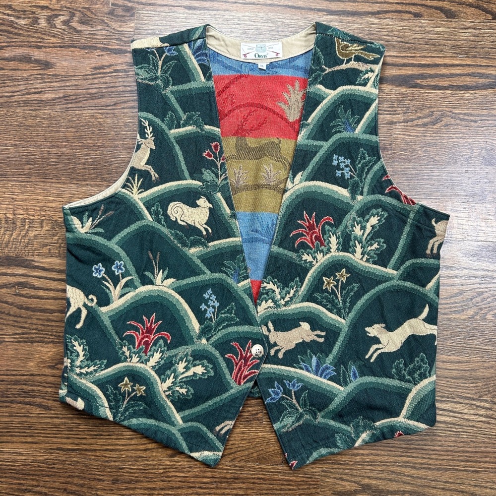 Vintage Orvis Vest Womens XL Green Tapestry Hunt Scene Animals Dogs Made in USA